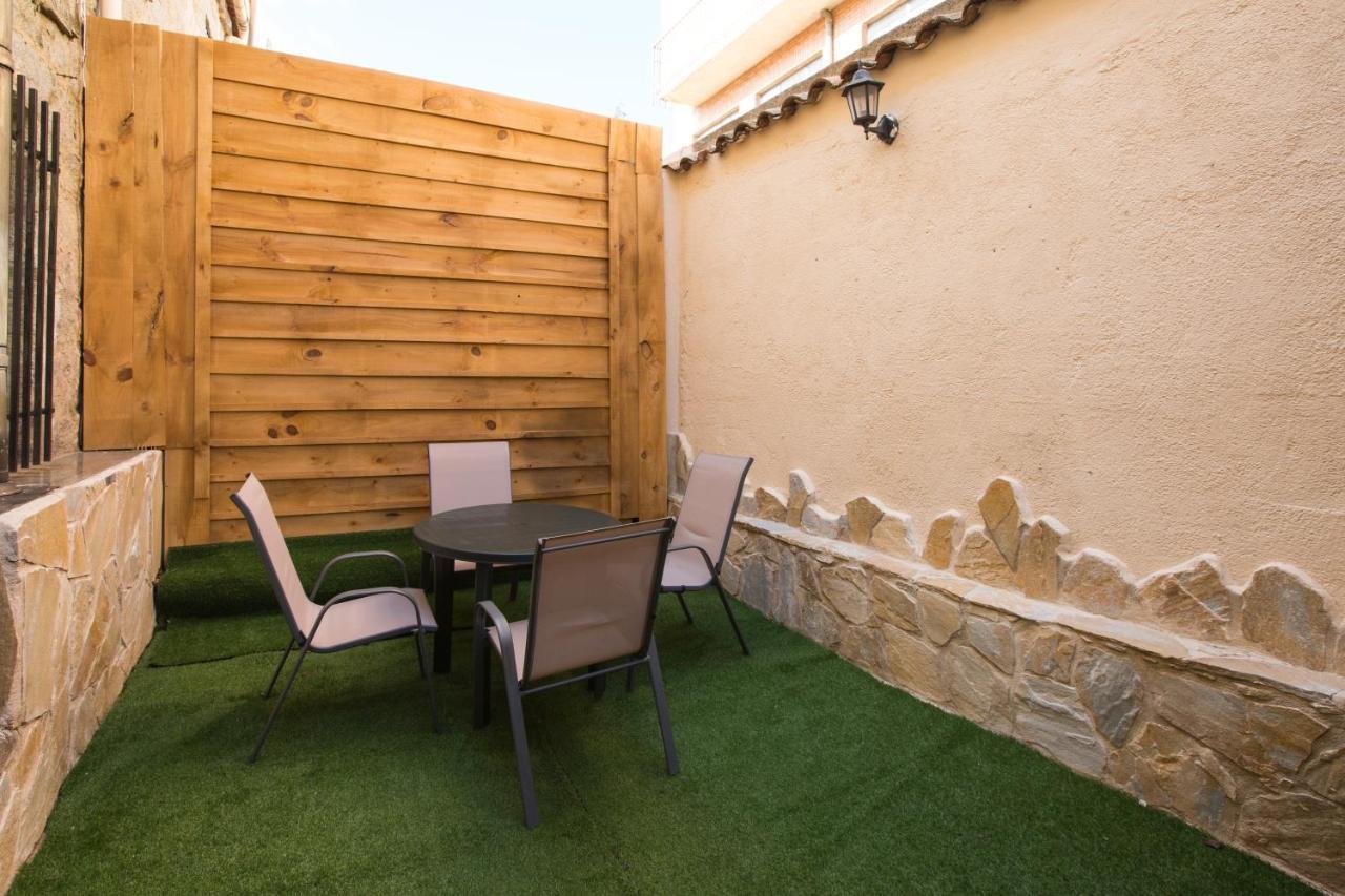 Apartamentos Turisticos Avila Villa Carmen III Kültér fotó
